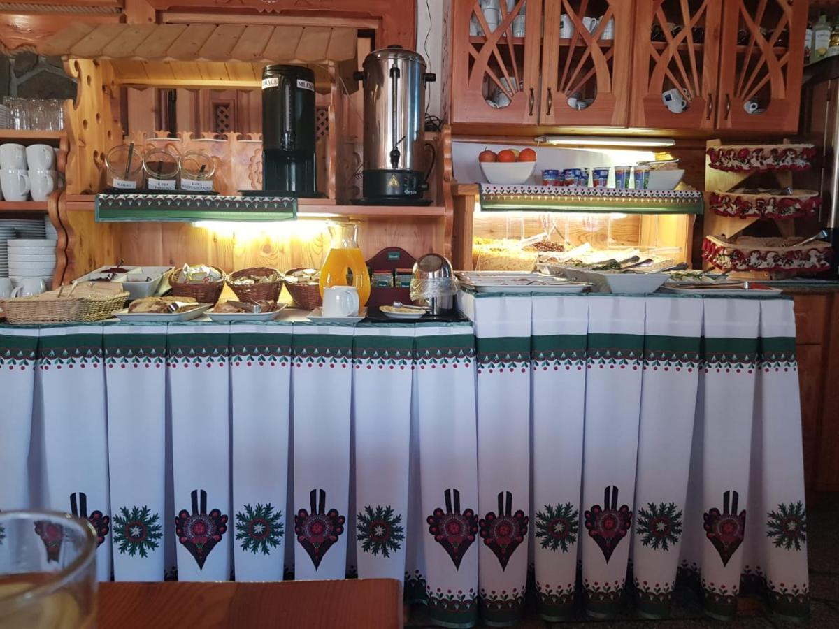 Pensjonat&Restauracja-Pizzeria Zbójecki Dwór - 15 minut pieszo do term, tel 604-865-566 Bukowina Tatrzańska Exterior foto
